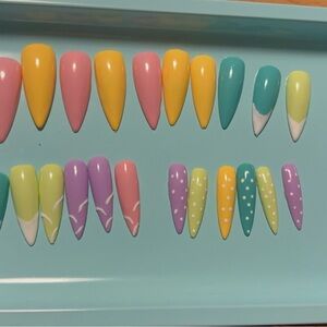 Colorful Press-On Nail Set